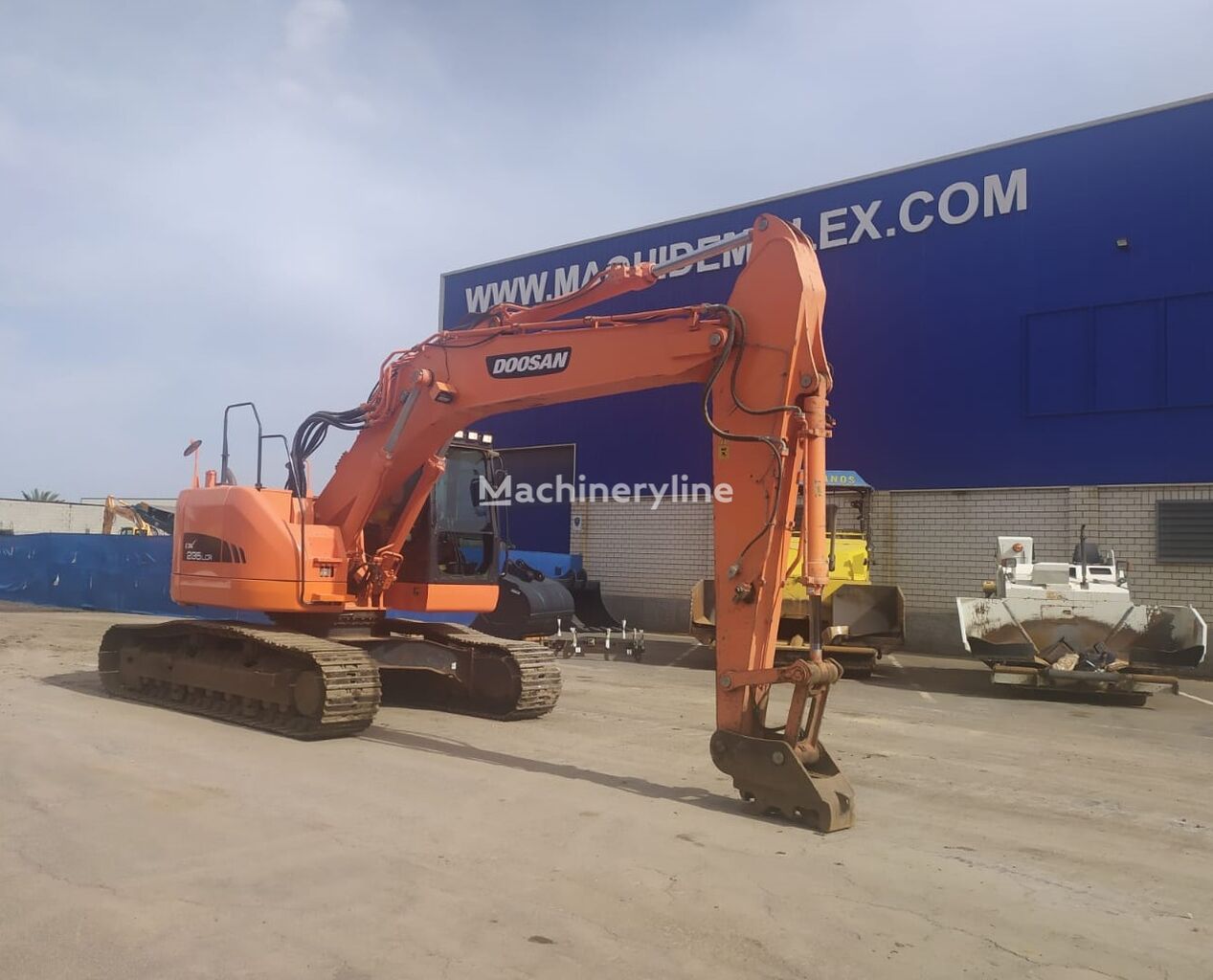 гусеничный экскаватор Doosan DX235LCR(5643)