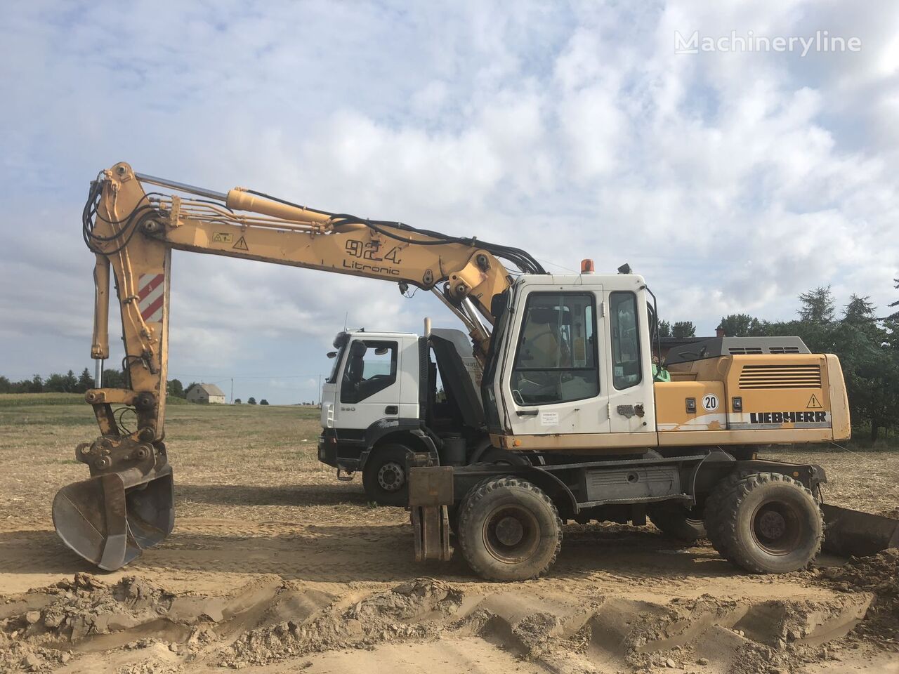 колесный экскаватор Liebherr 924