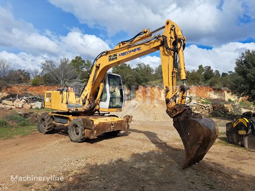 колесный экскаватор Liebherr A 900 Litronic EW PL