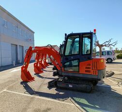 новый мини-экскаватор CLC T 2500